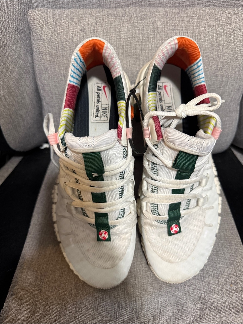 Nike all petals unlimited women’s White Sneakers with Green Tongue